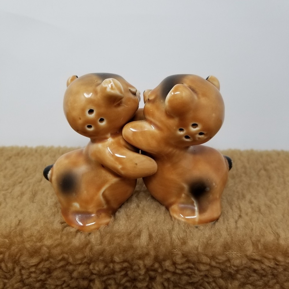 VTG‎ Van Tellingen Brown Hugging Bears Salt & Pepper Shakers Bear Hug 50s
